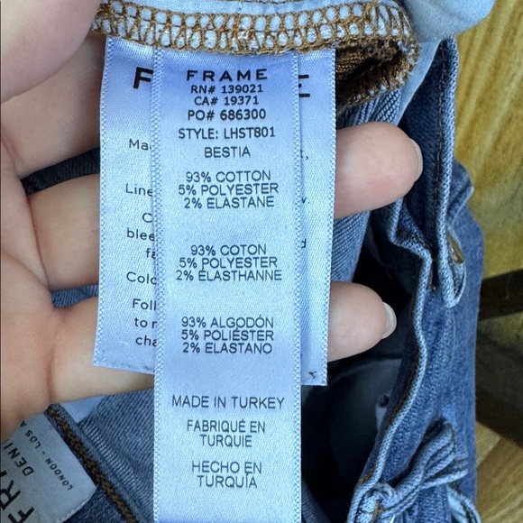 Frame denim ‘Le High Straight’ jeans, size 28 - Picture 9 of 10